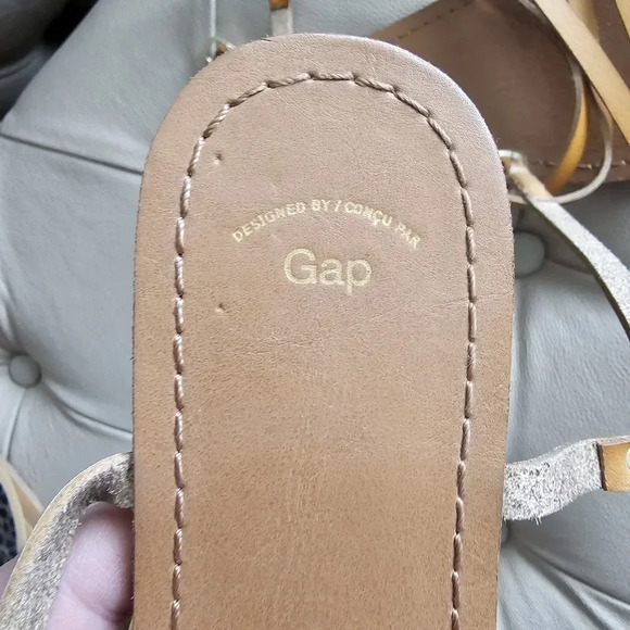 GAP Flat Sandals Tan  Ankle Strap Brown Size 8 - Picture 4 of 4